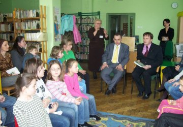 Spotkanie z Janem Pawłem II na kartach dziecięcych książek