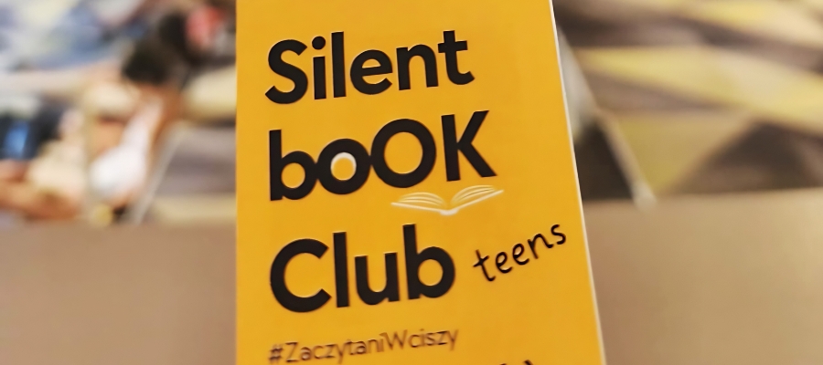 Silent Book Club w Bibliotece Młodych – chwila oddechu z książką