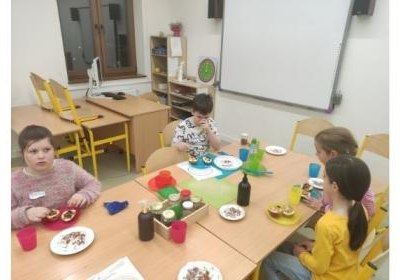 Smakowite i zdrowe zajęcia w bibliotece