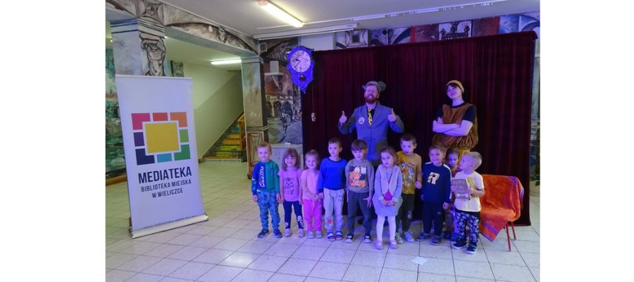 Spektakle teatralne w bibliotekach powiatu wielickiego