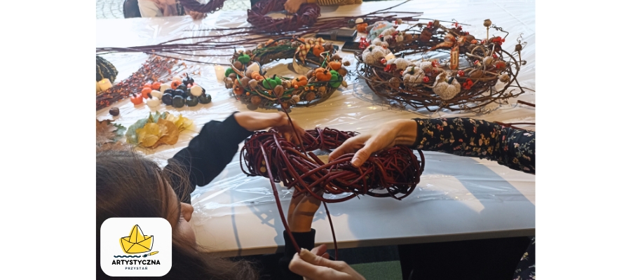 Międzypokoleniowe warsztaty w Artystycznej Przystani