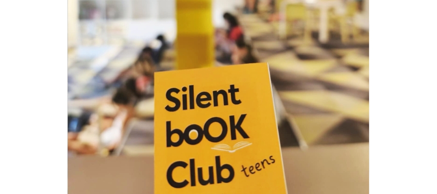 Silent Book Club w Bibliotece Młodych – chwila oddechu z książką