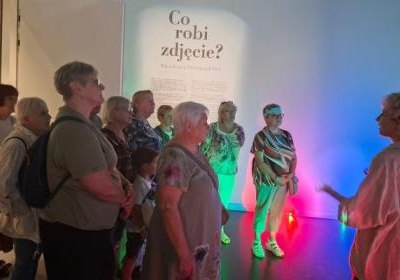 Wakacyjny Klub Seniora z wizytą w Muzeum Fotografii!