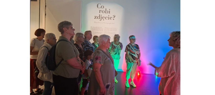 Wakacyjny Klub Seniora z wizytą w Muzeum Fotografii!