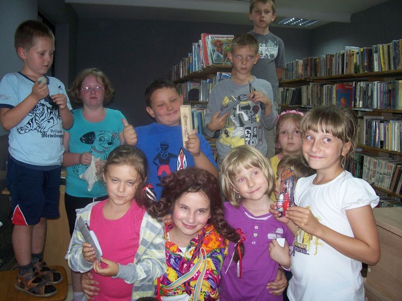 Magiczne wakacje z biblioteką