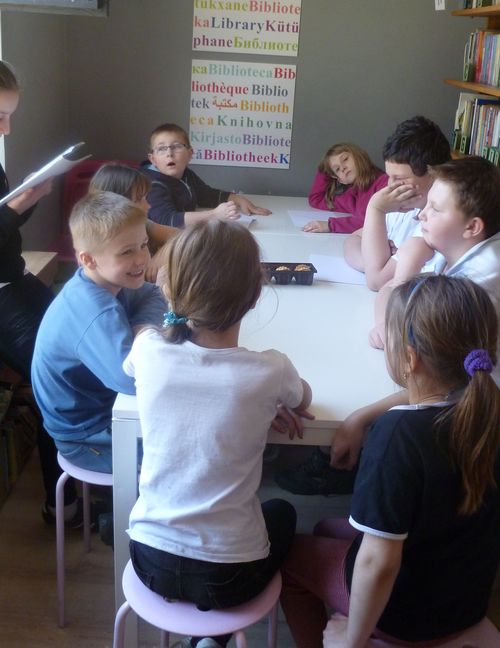 Pora roku wita, zaprasza i czyta