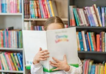 Biblioteczne spotkania ze skarpetkami i owieczką