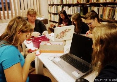 „Twórcze czwartki” w bibliotece