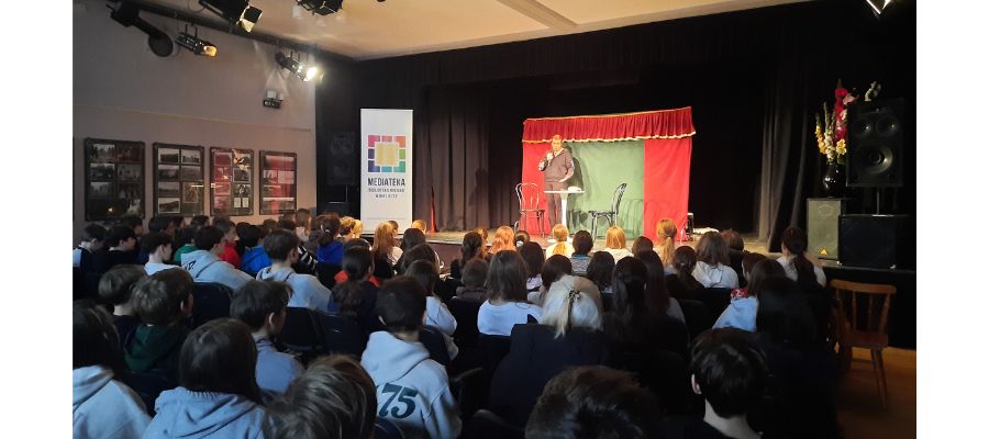 „W sieci słów” – Teatr MASKA w Krzyszkowicach