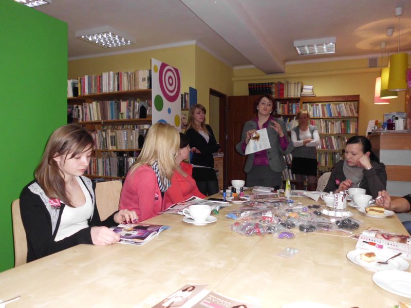 Dzień Kobiet w bibliotece