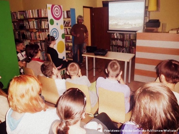 Biblioteka na krańcu świata - Albania