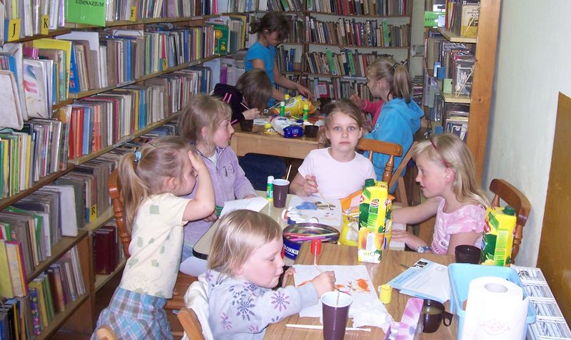 „Biblioteka zawsze po drodze, nie mijam – wchodzę”