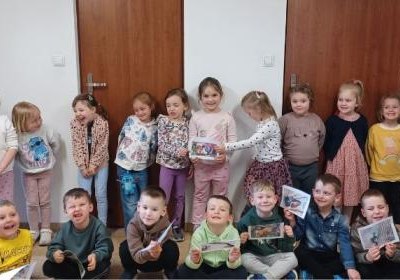 Wiewiórka Kitka ratuje drzewo