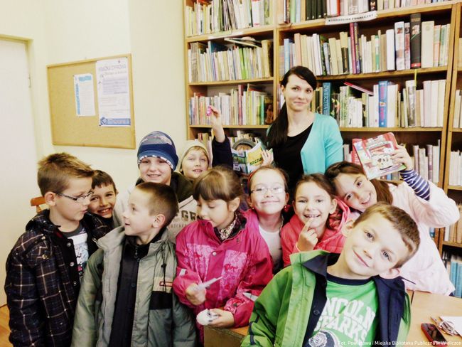 II klasa odwiedza biblioteki w Raciborsku