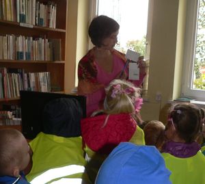 Przedszkolaki w bibliotece