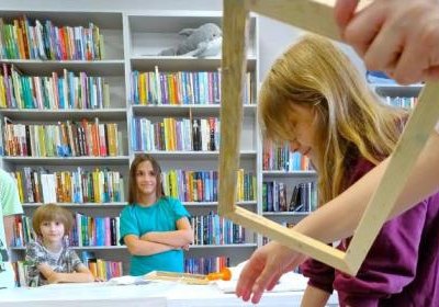 Zajęcia wakacyjne w bibliotece w Raciborsku