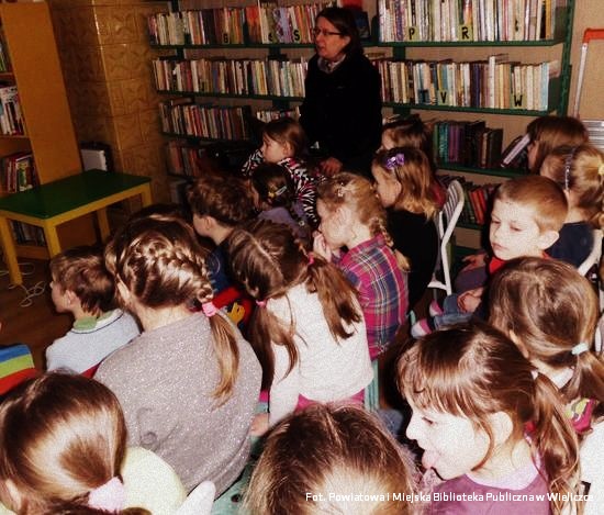 Moda na czytanie - W kręgu wiosennych obrzędów i wielkanocnych tradycji