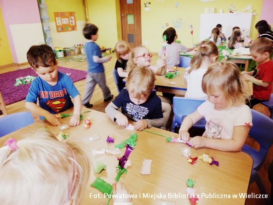 „Pszczółki” podtrzymują wielkanocne tradycje