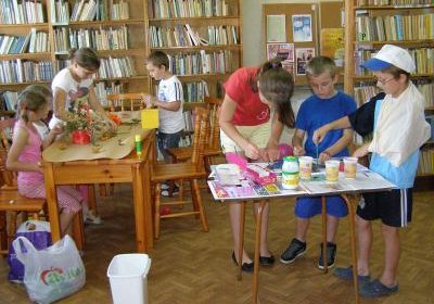 Wakacyjne spotkania w bibliotece zakończone