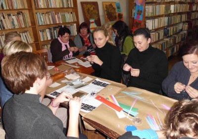 Quilling w bibliotece