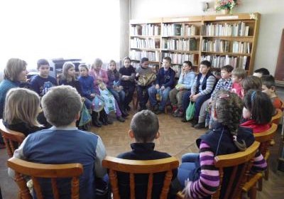 TRZYMAJ FORMĘ – lekcja biblioteczna