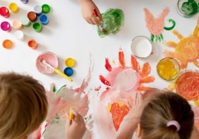Feryjne spotkania w bibliotece w Węgrzcach Wielkich