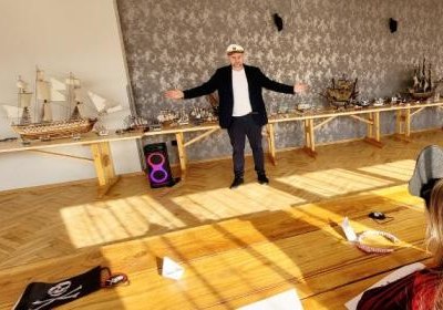 Feryjne aktywności w bibliotece w Węgrzcach Wielkich