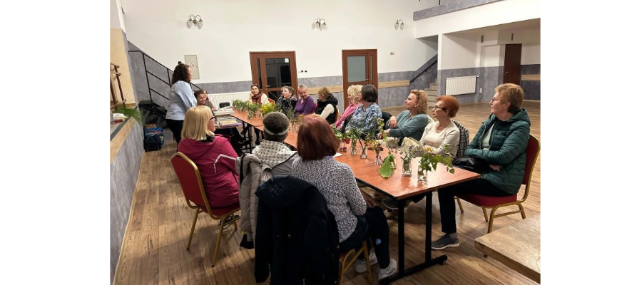 Rozpoznajemy zioła – spotkanie w bibliotece w Zabawie