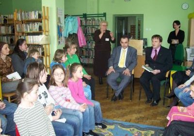 Spotkanie z Janem Pawłem II na kartach dziecięcych książek