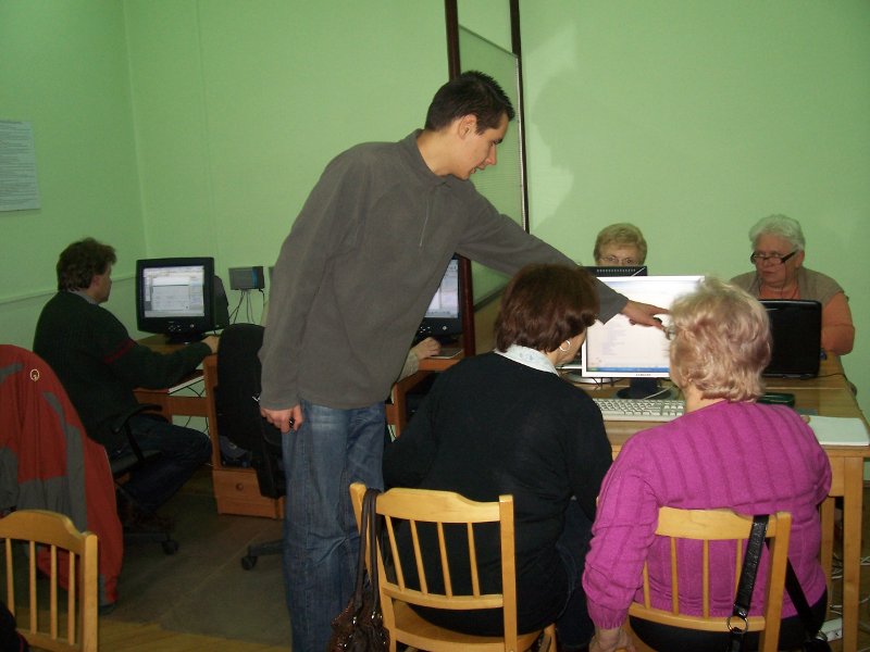 Trwa druga edycja „Z komputerem za pan brat