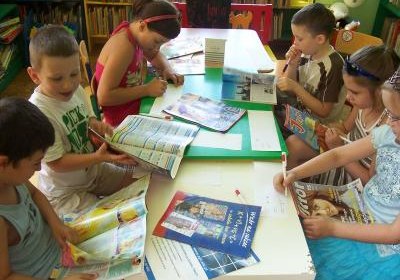 Wakacje z biblioteką
