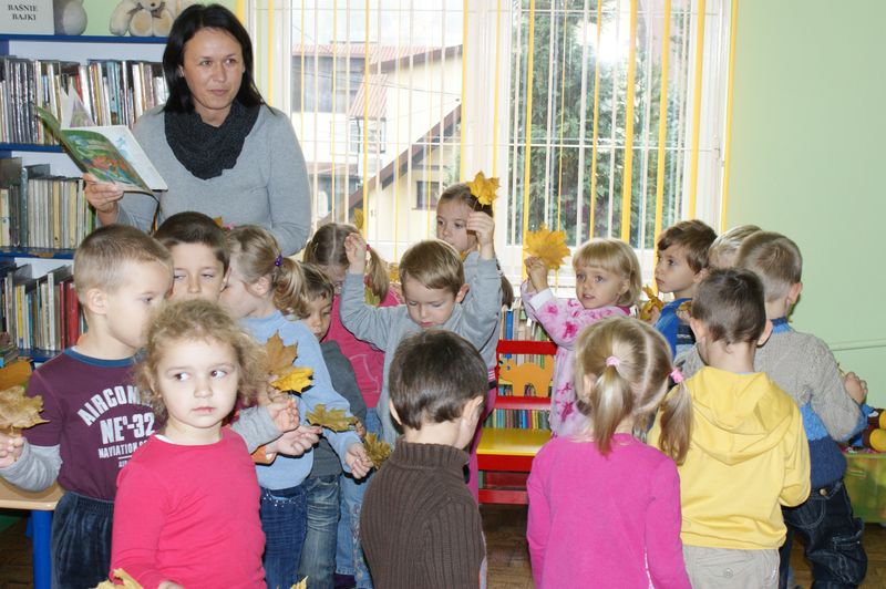 „Barwy jesieni - kolorowa pora roku w literaturze dziecięcej”