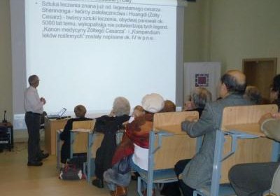 O kuchni 5 przemian w Poniedziałkowym Klubie Seniora