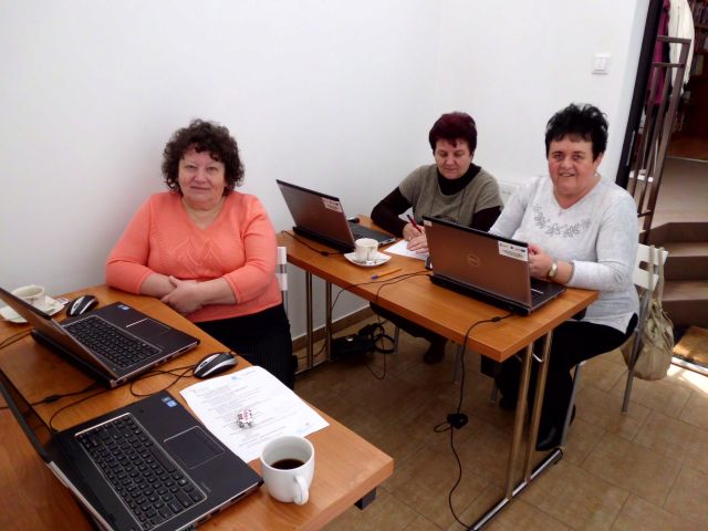Akademia e-Seniora UPC w wielickich bibliotekach