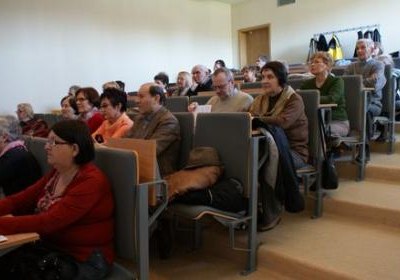 O aktywnym słuchaniu w Poniedziałkowym Klubie Seniora