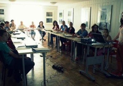 „Tajniki grafiki” odtajnione! – młodzież po wakacyjnych warsztatach