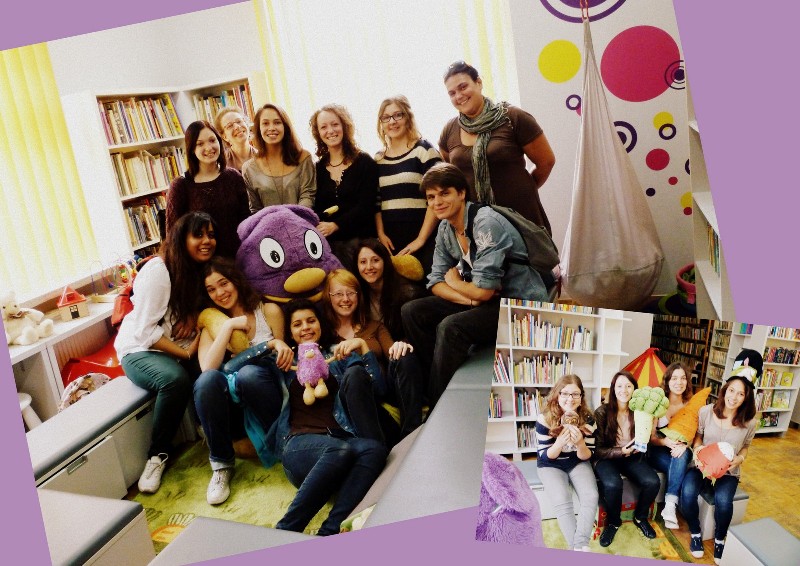 Grupa animatorów kultury z Francji w wielickiej bibliotece