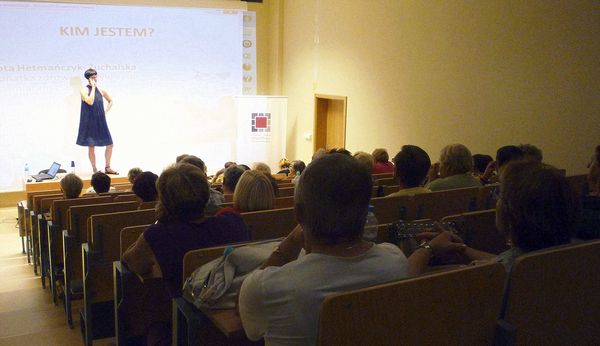 „Refleksologia stóp – szybka metoda wspomagająca w terapii leczenia bólów kręgosłupa”