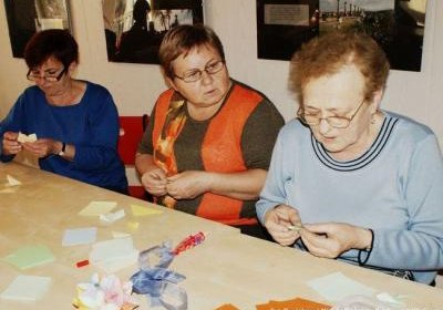Kusudama w Klubie Aktywnego Seniora