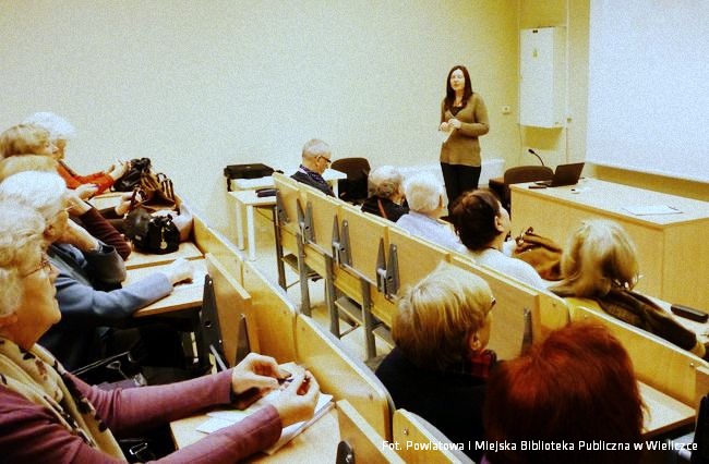 Kulinaria w sztuce w Poniedziałkowym Klubie Seniora
