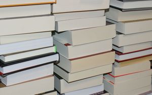 Nowości wydawnicze w wielickiej bibliotece!