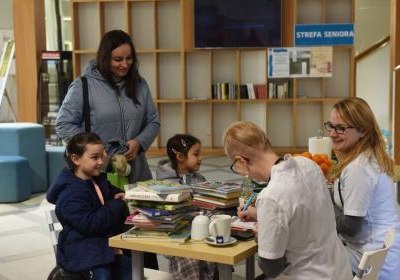 W sobotę 14 grudnia w w naszej bibliotece działał Ostry Dyżur Literacki.