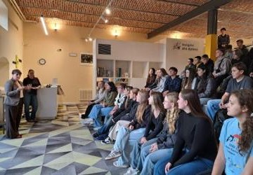 Odwiedziny w bibliotece