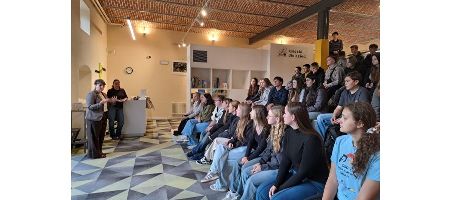 Odwiedziny w bibliotece